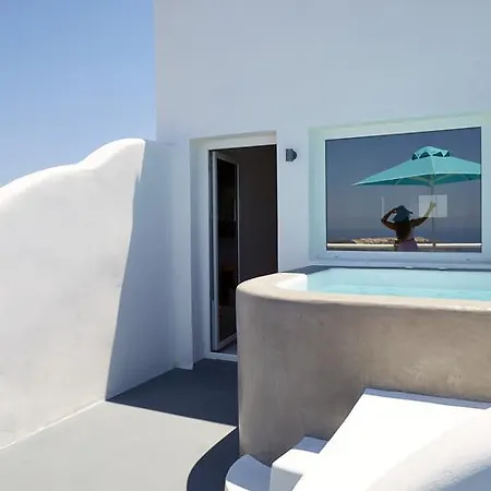 Adore Santorini