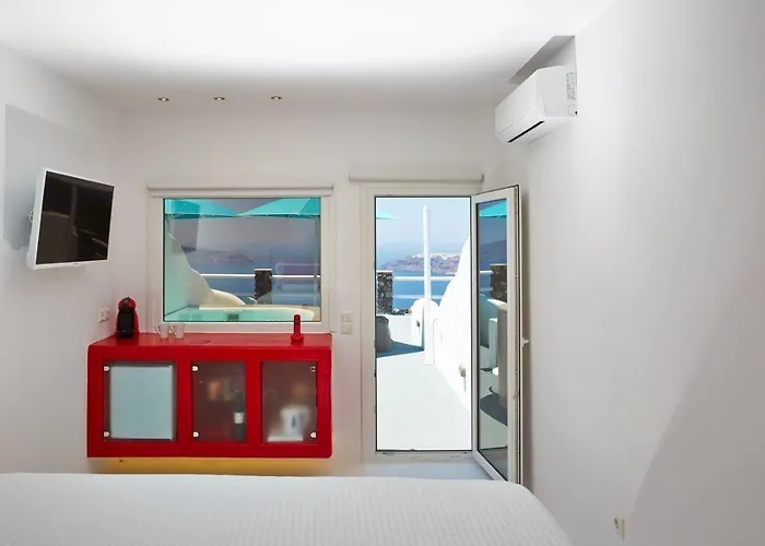 Adore Santorini 酒店 4*