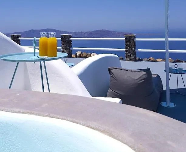 Adore Santorini 酒店 易莫洛林