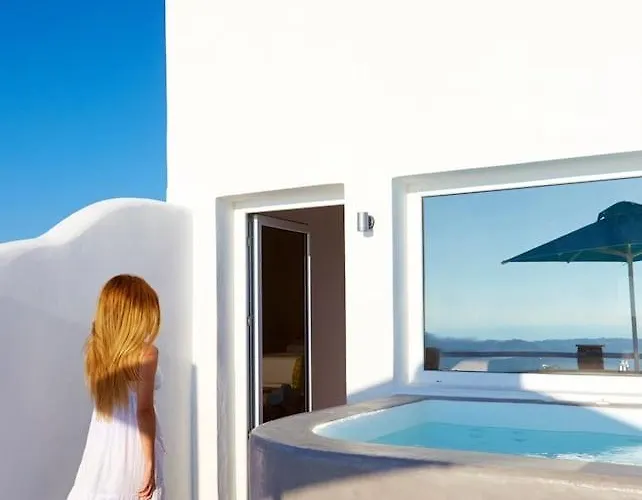 Adore Santorini 酒店