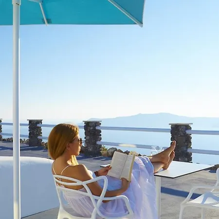 Adore Santorini 4* אימרוביגלי