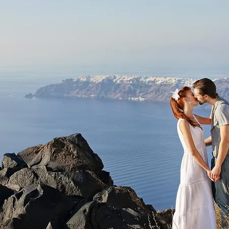 Adore Santorini 4*