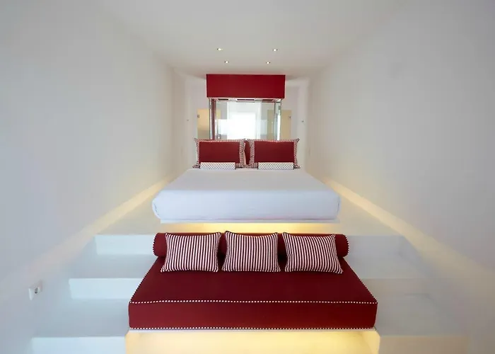 Hotel Adore Santorini 4*