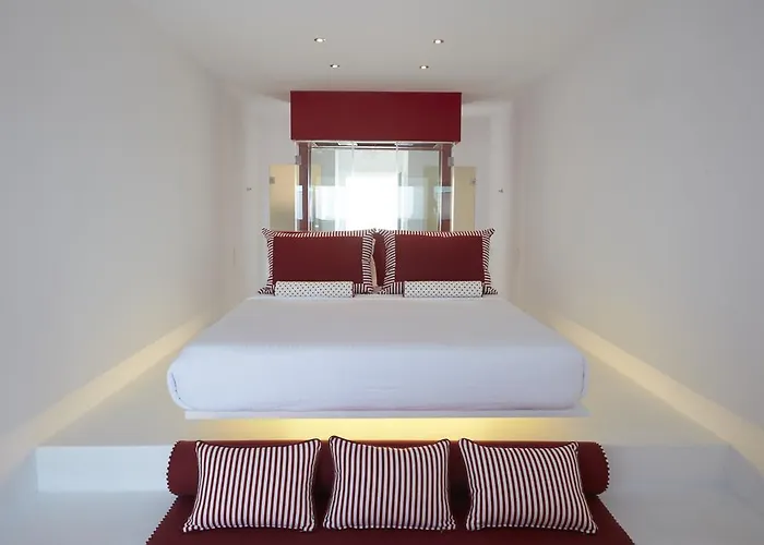 Hotel Adore Santorini