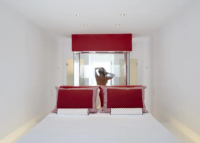 Adore Santorini 4* Imerovigli