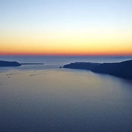 Adore Santorini Szálloda